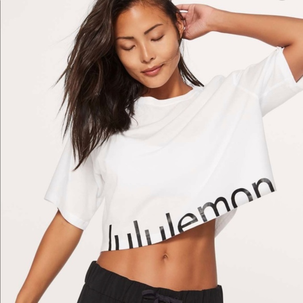 ISO lululemon cortes crop top expression